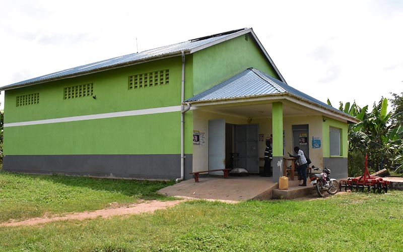 Kiryandongo Farmers Receive Second Grain Store from NAADS & WFP