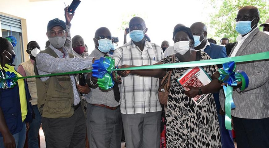 Kiryandongo Farmers Receive Second Grain Store from NAADS & WFP